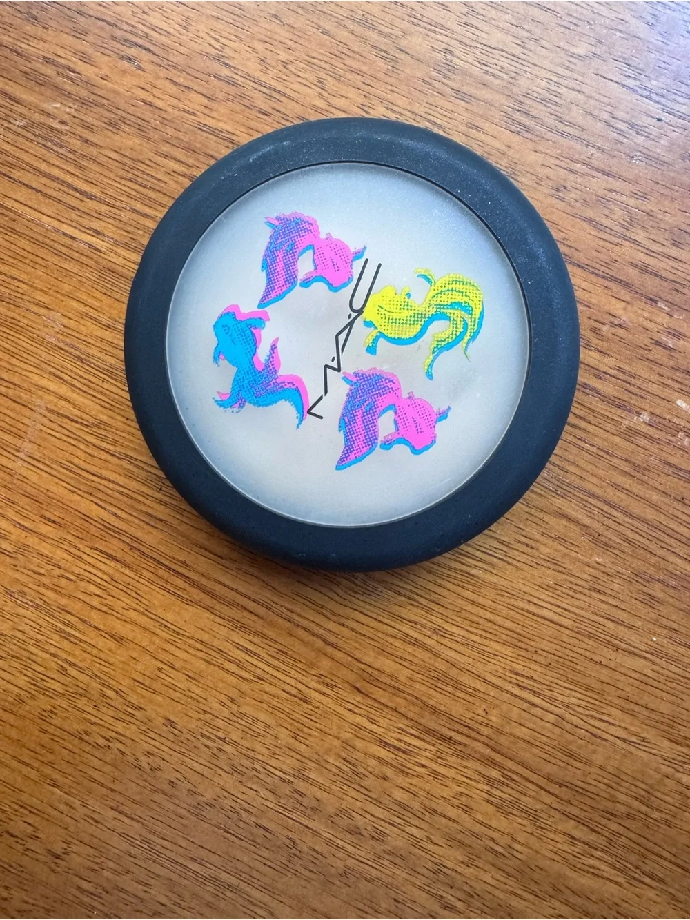 MAC Cosmetics in double gleam highlighter